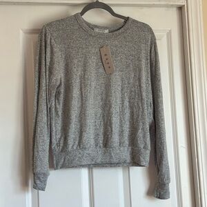 New Gaze Size Small Black White Heathered Crew Neck Soft Rayon Blend Sweater